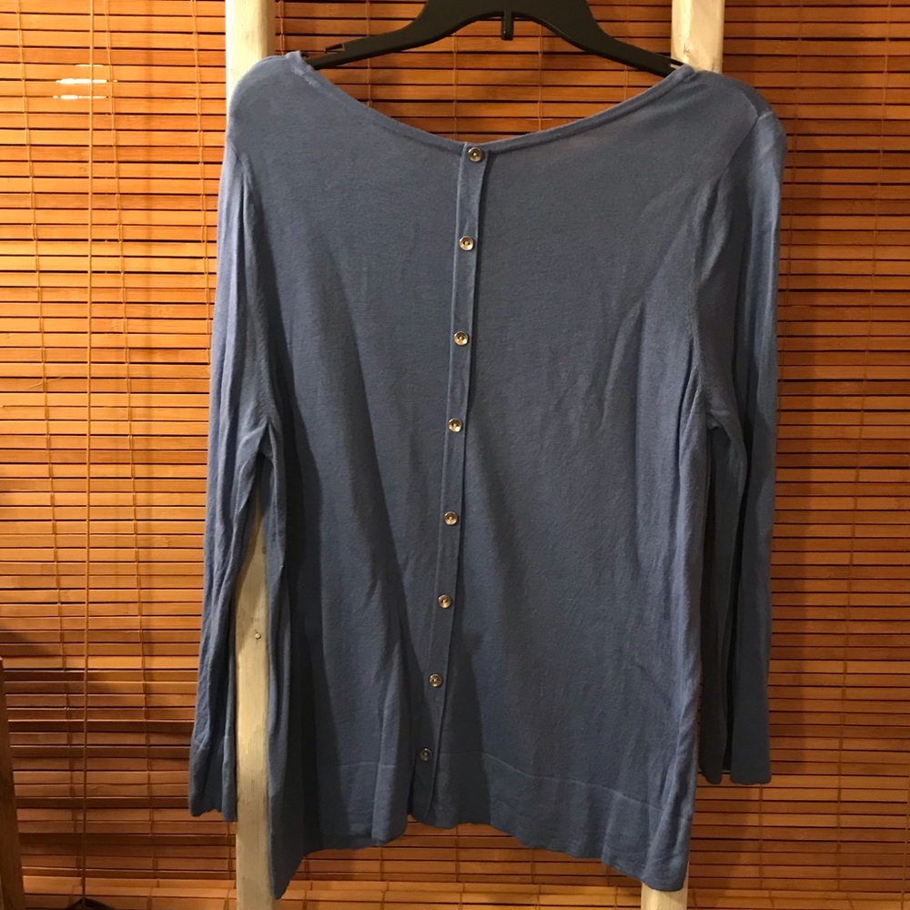 Liz Caliborne Button Back Sweater